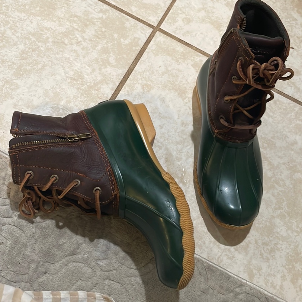 Sperry boots